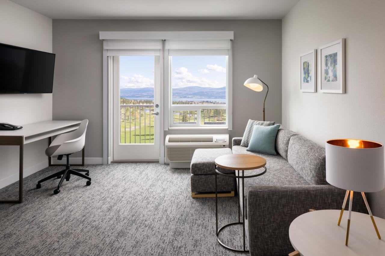 Towneplace Suites By Marriott West Kelowna Exterior photo